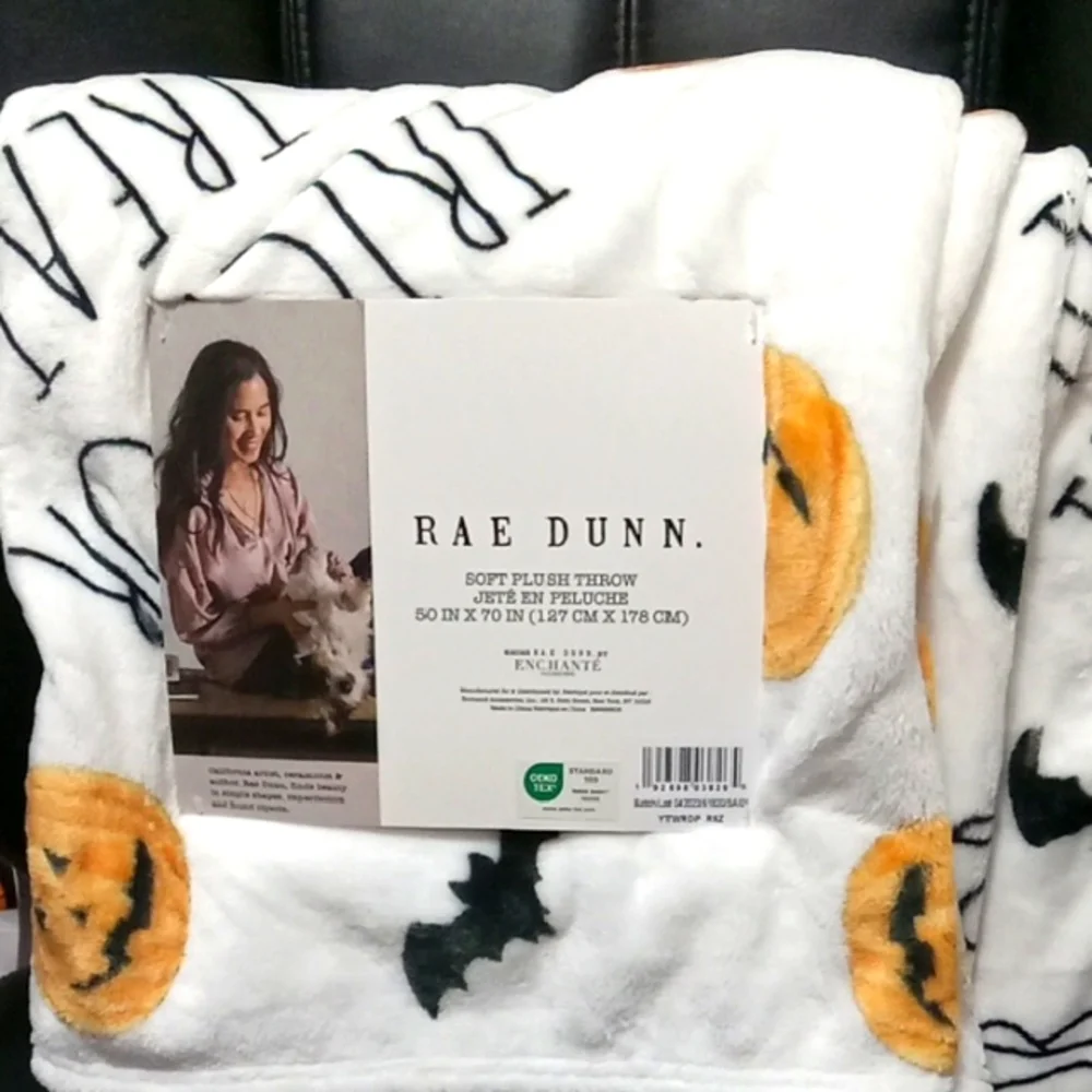 Rae Dunn White and Orange Halloween Throw 🎃🎃🎃🦇🦇🦇🦇